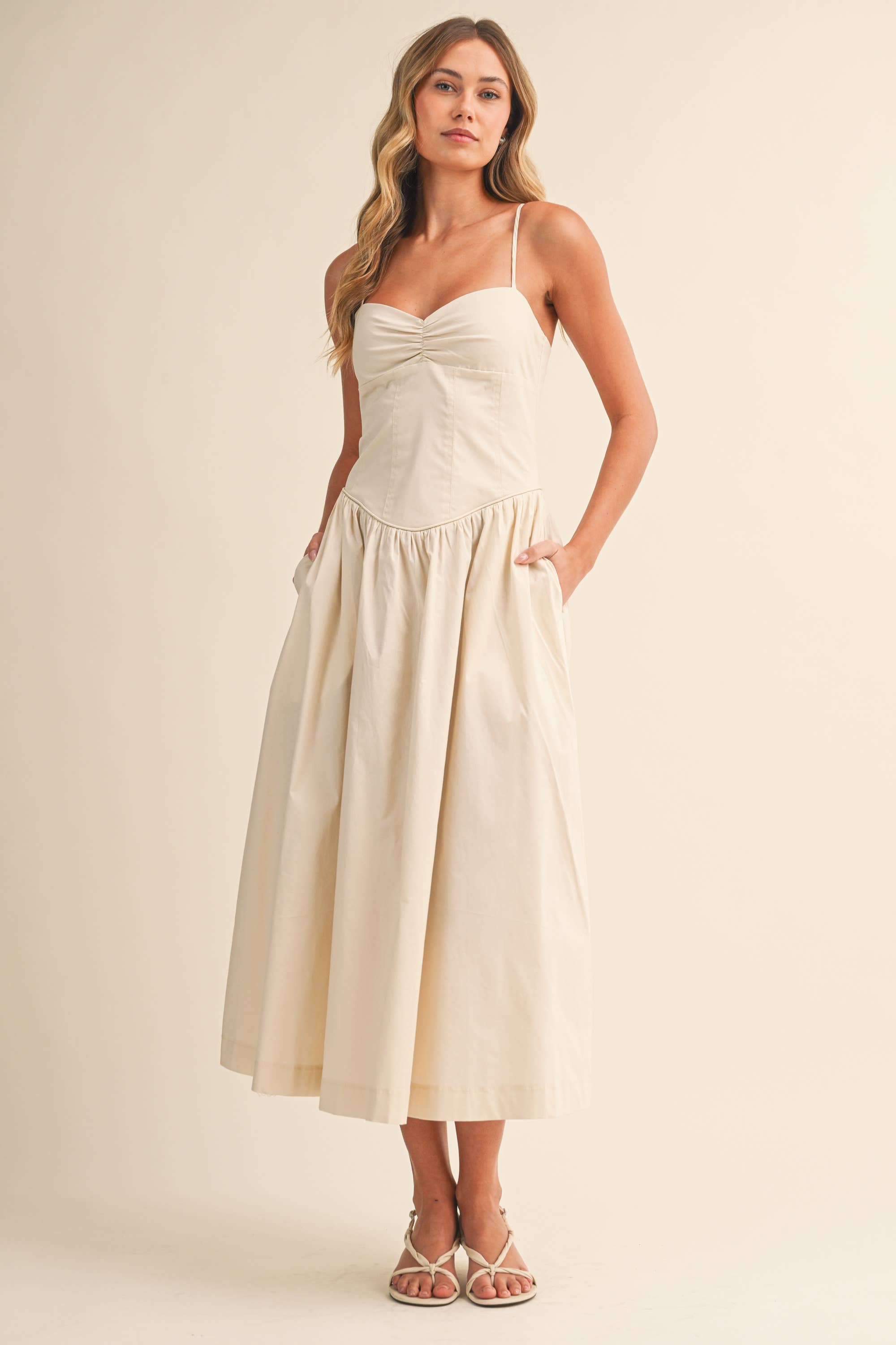Popline Sweetheart Midi Dress - Beige