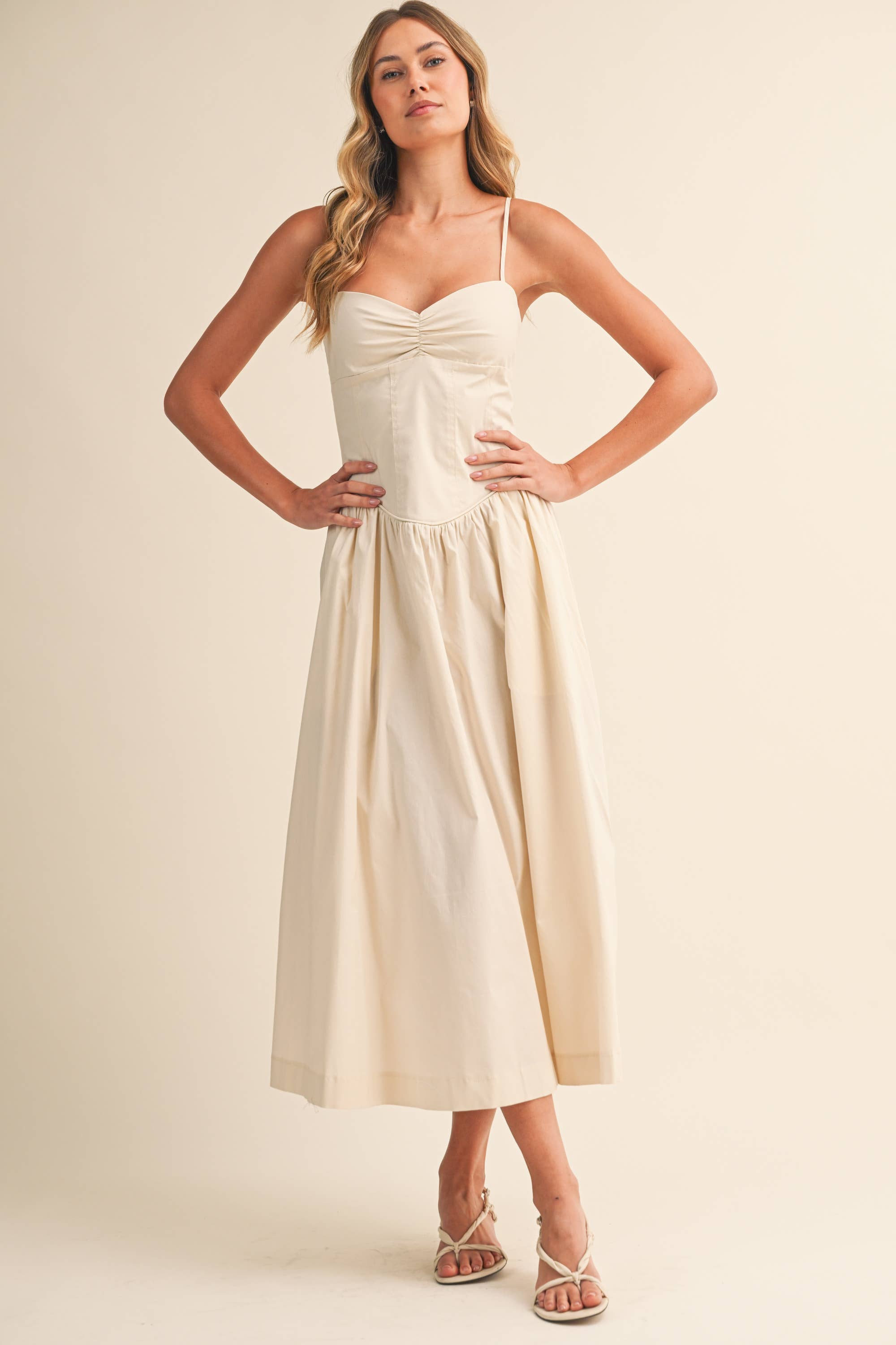Popline Sweetheart Midi Dress - Beige