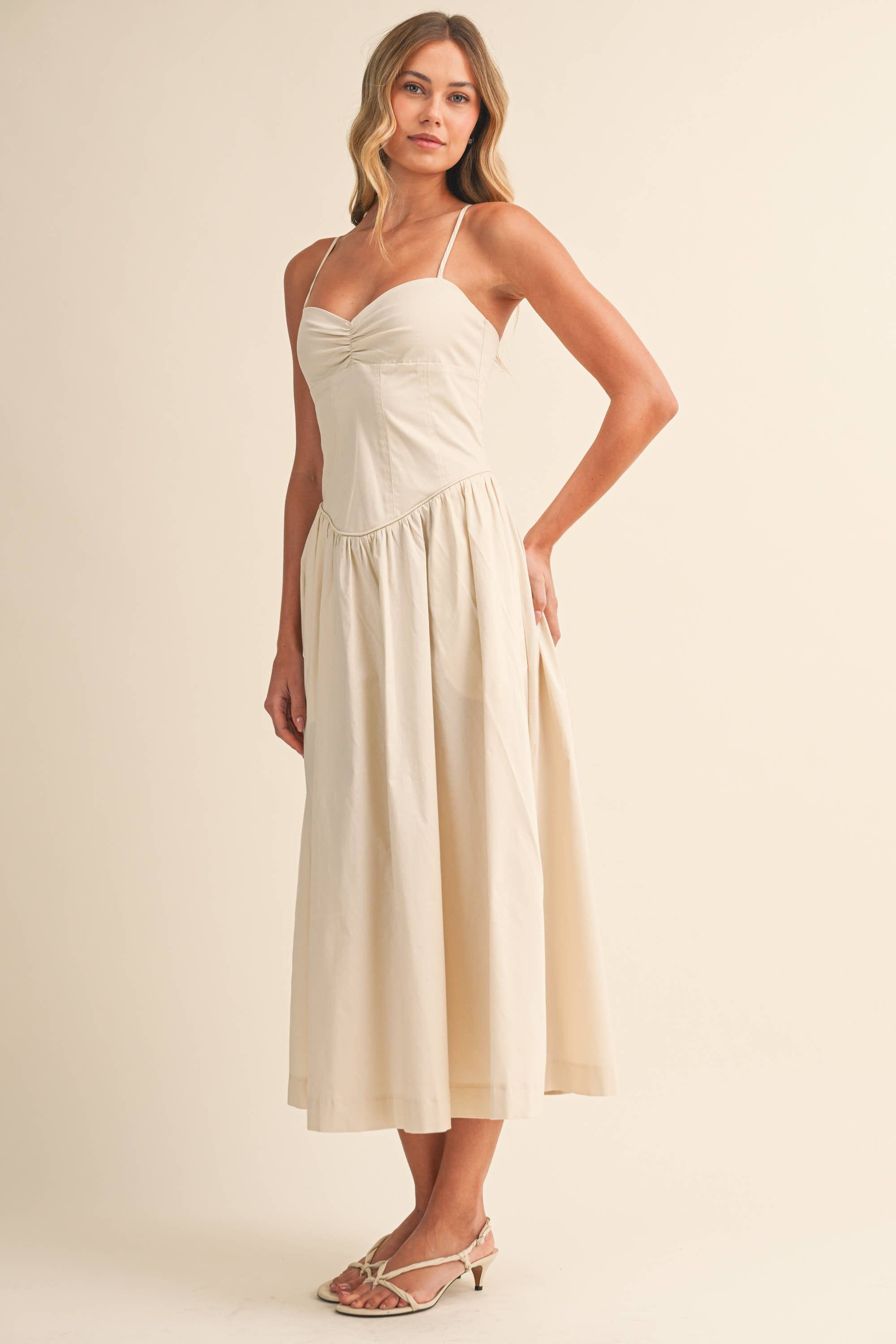 Popline Sweetheart Midi Dress - Beige