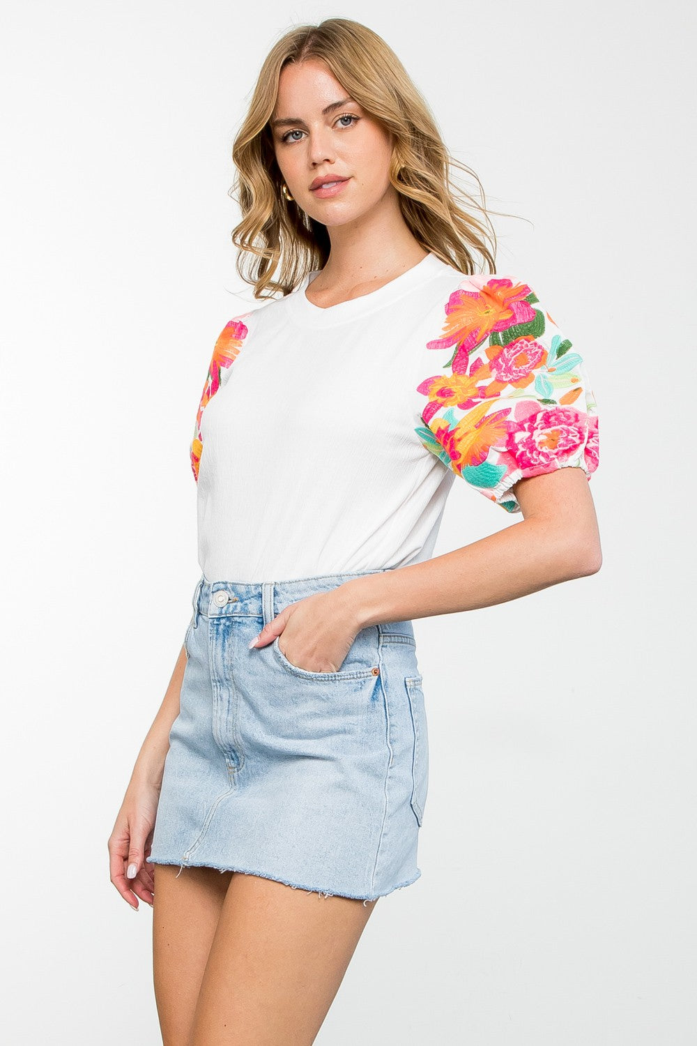 Floral Embroidered Puff Sleeve THML
