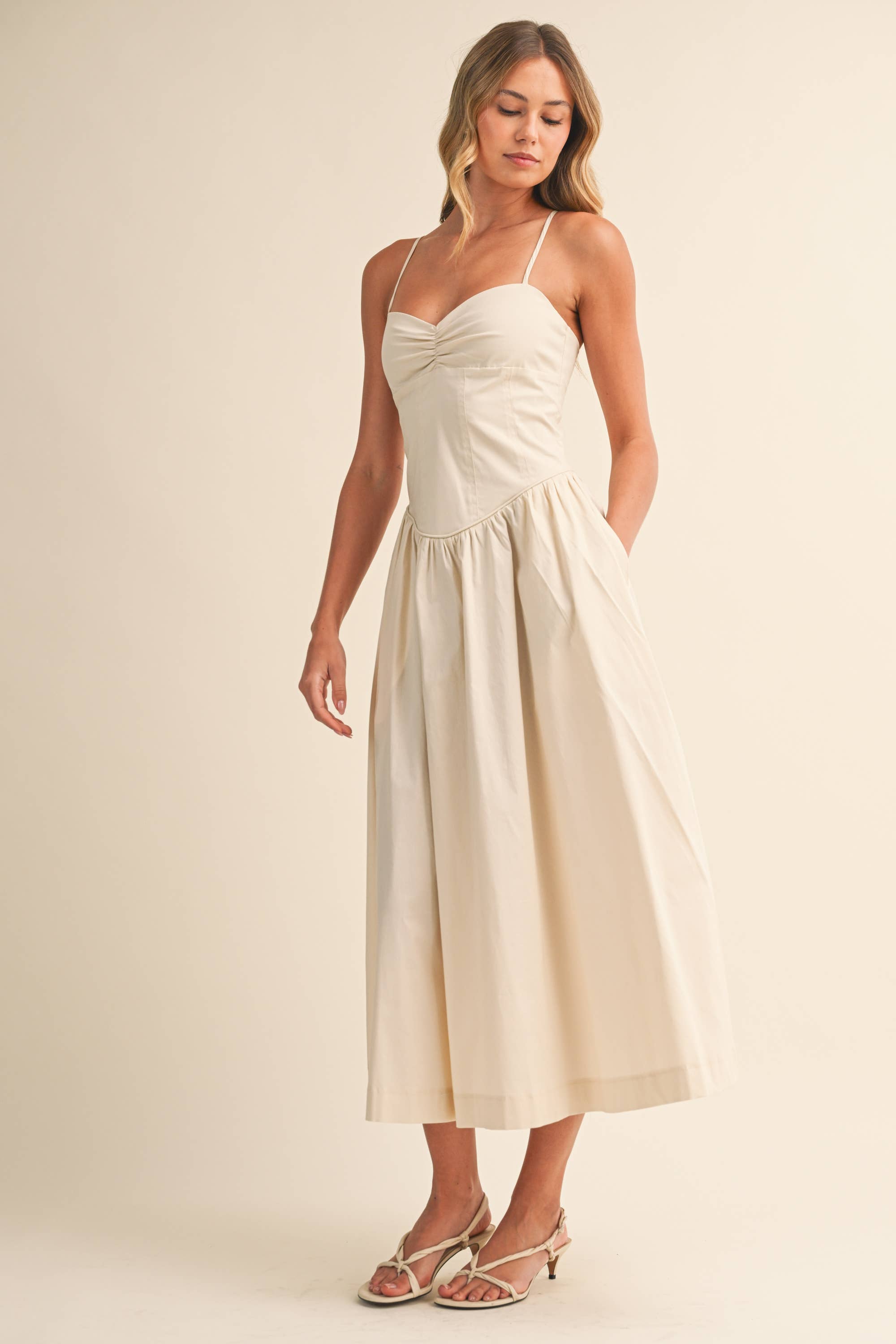 Popline Sweetheart Midi Dress - Beige
