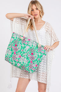 Giraffe Beach Tote - Green