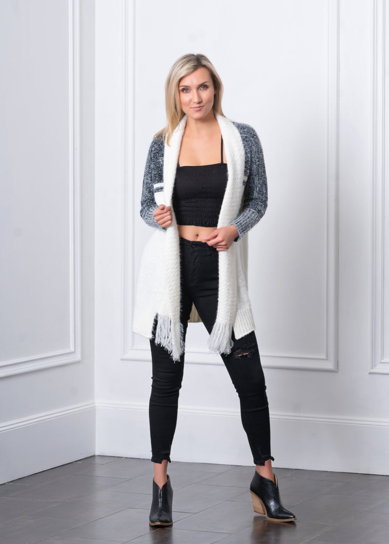 Distressed High Rise Jeans