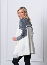 Distressed High Rise Jeans